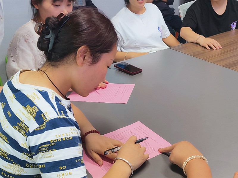 企業(yè)活動(dòng)